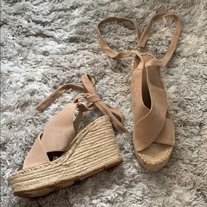 ✨ Marc Fisher espadrille wedge sandals ✨